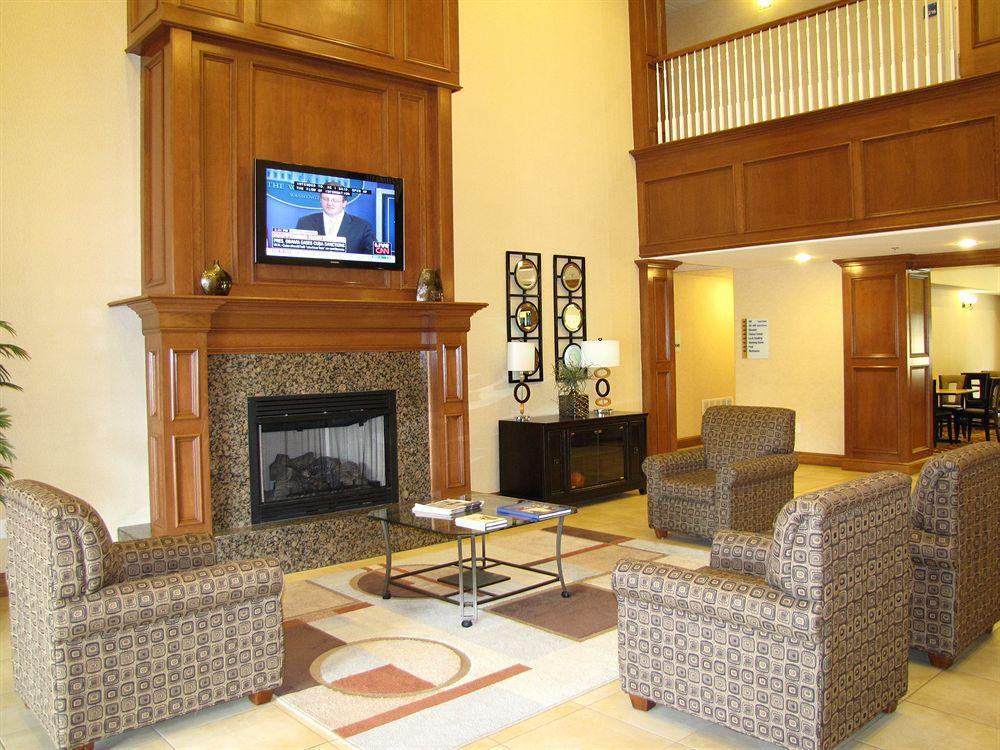 Holiday Inn Express Hotel & Suites Kilgore North By Ihg Exterior photo