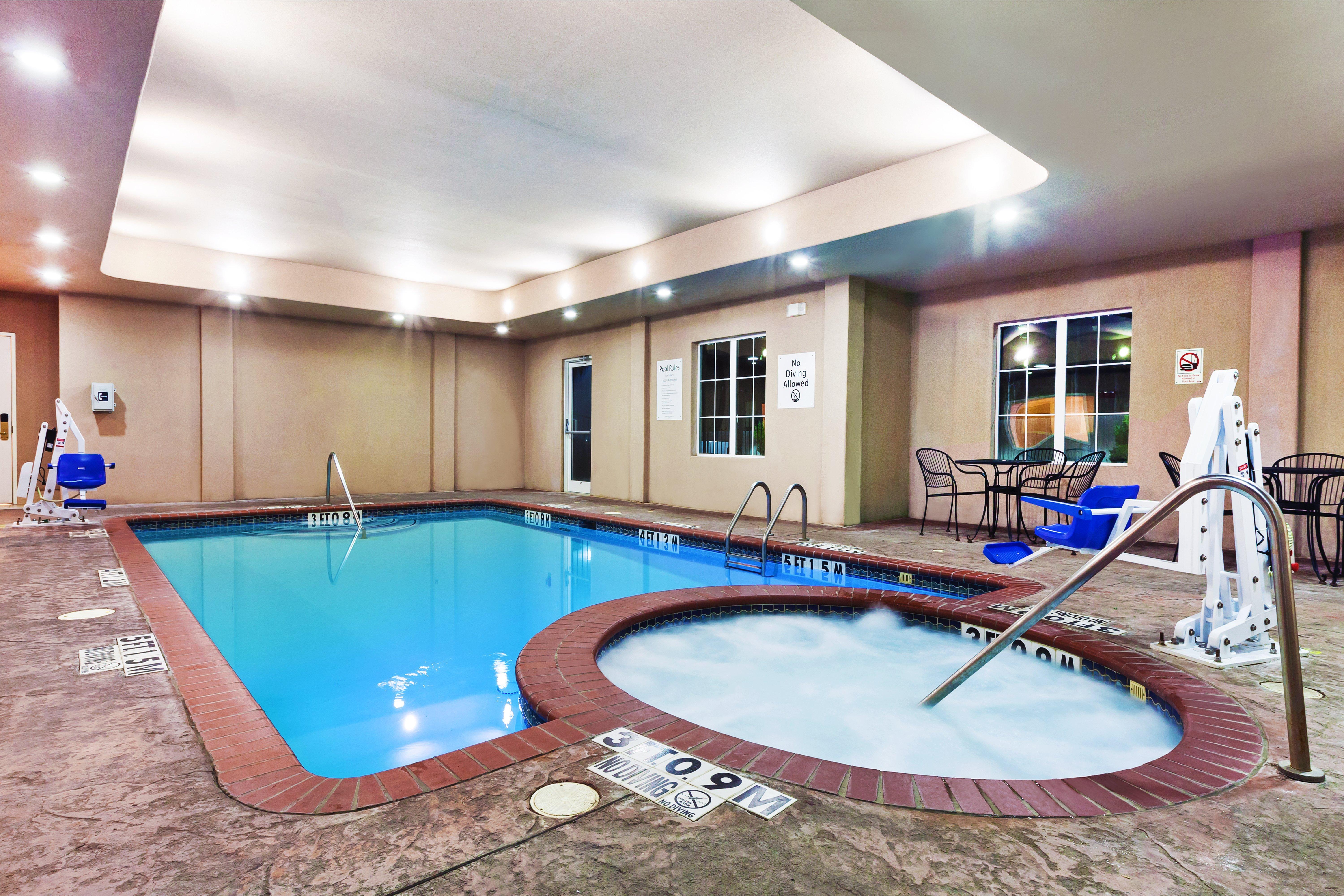 Holiday Inn Express Hotel & Suites Kilgore North By Ihg Exterior photo